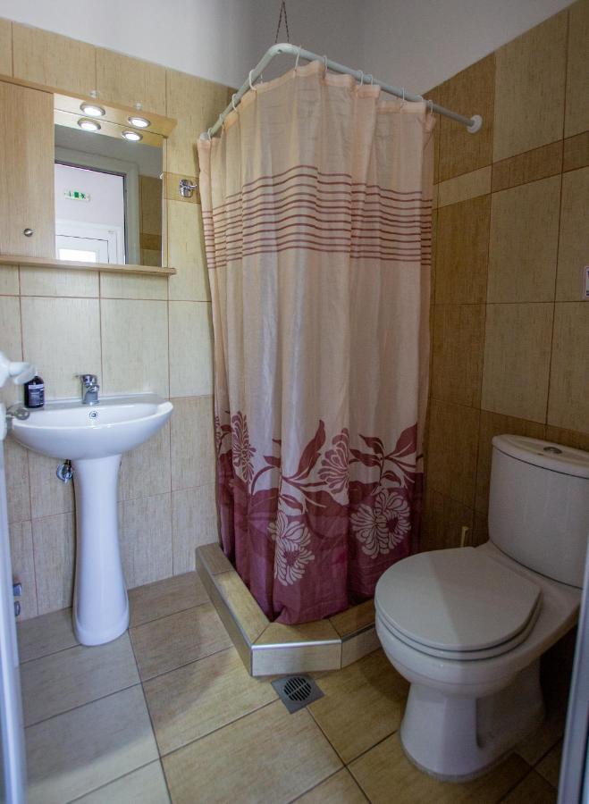 Vordos Rooms Vrasná Extérieur photo